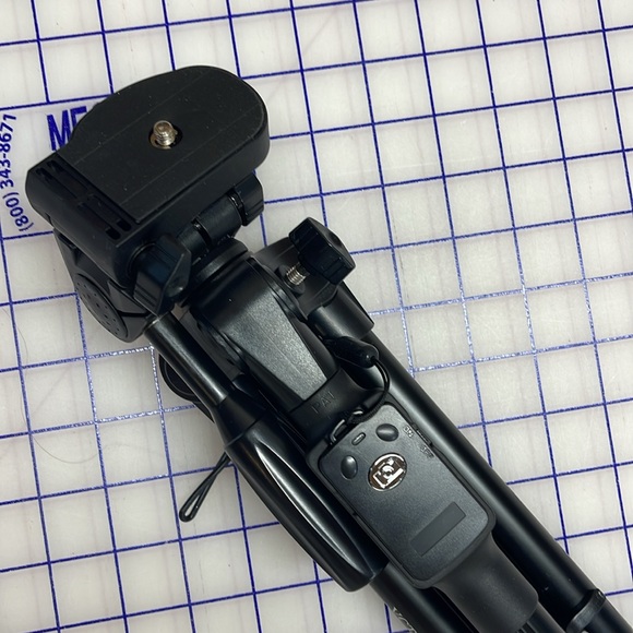 Camera Phone Tripod Stand, Max Length with Mount 60” VCT-5308RM yunteng new - Picture 4 of 6